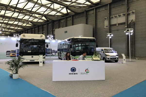 BUS EXPO2017上?？蛙囌箌申龍客車展臺(tái)