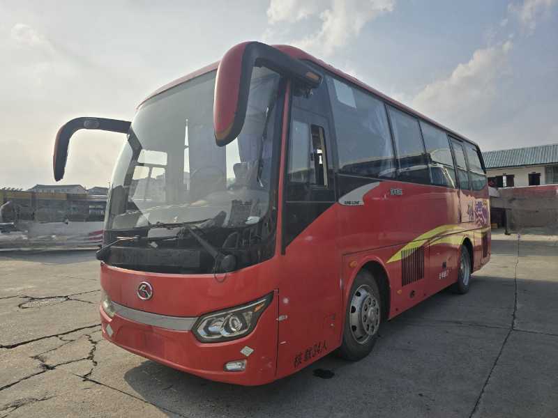 2019年3月 多臺(tái)國(guó)五天然氣CNG金龍6802氣囊車