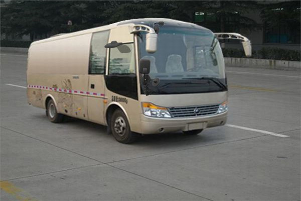 宇通ZK5080XXYN1廂式運(yùn)輸車（天然氣國五2-6座）