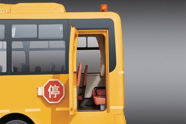 金旅XML6791J15XXC小學(xué)生專用校車（柴油國五24-42座）