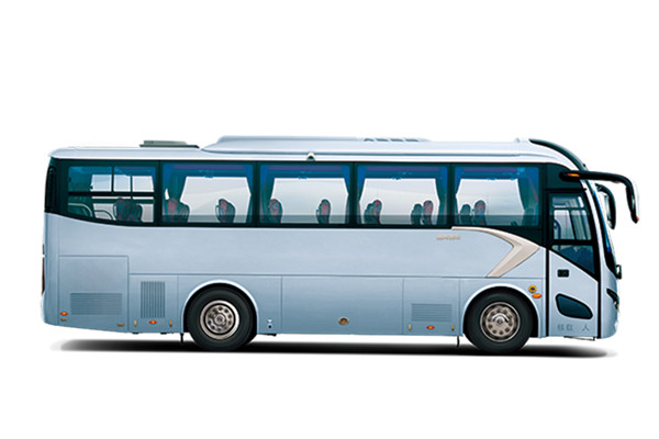 金龍XMQ6821CYBEVL2客車（純電動(dòng)24-35座）