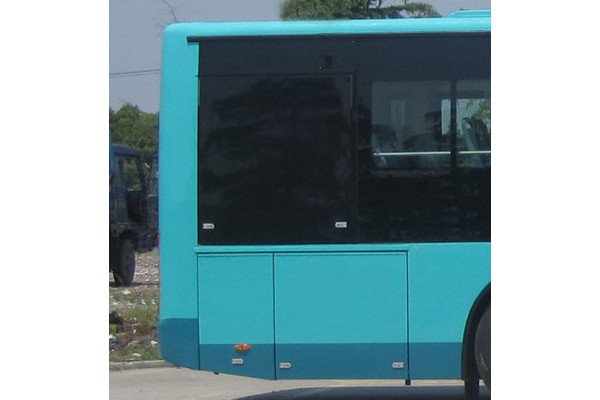 金旅XML6125JHEVG5C1公交車（柴油/電混動國五10-40座）