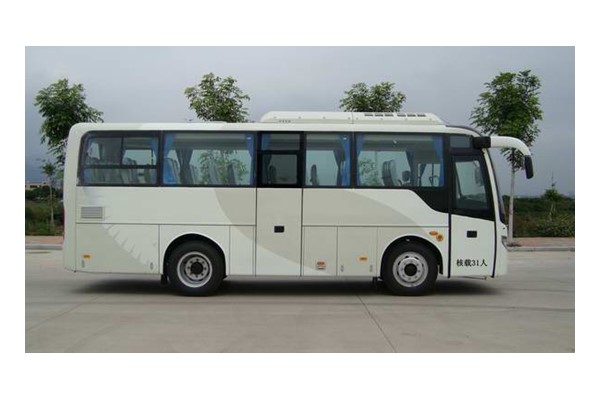 金旅XML6757J95Z客車（柴油國(guó)五24-32座）