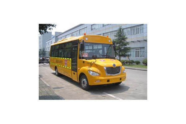 申龍SLK6800ZCD5中小學生專用校車（柴油國五24-30座）