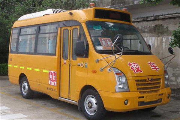 五菱GL6554XQ小學(xué)生專(zhuān)用校車(chē)（柴油國(guó)五10-19座）