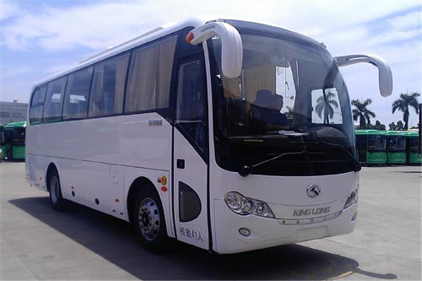 金龍XMQ6900AYD5D客車（柴油國(guó)五24-41座）